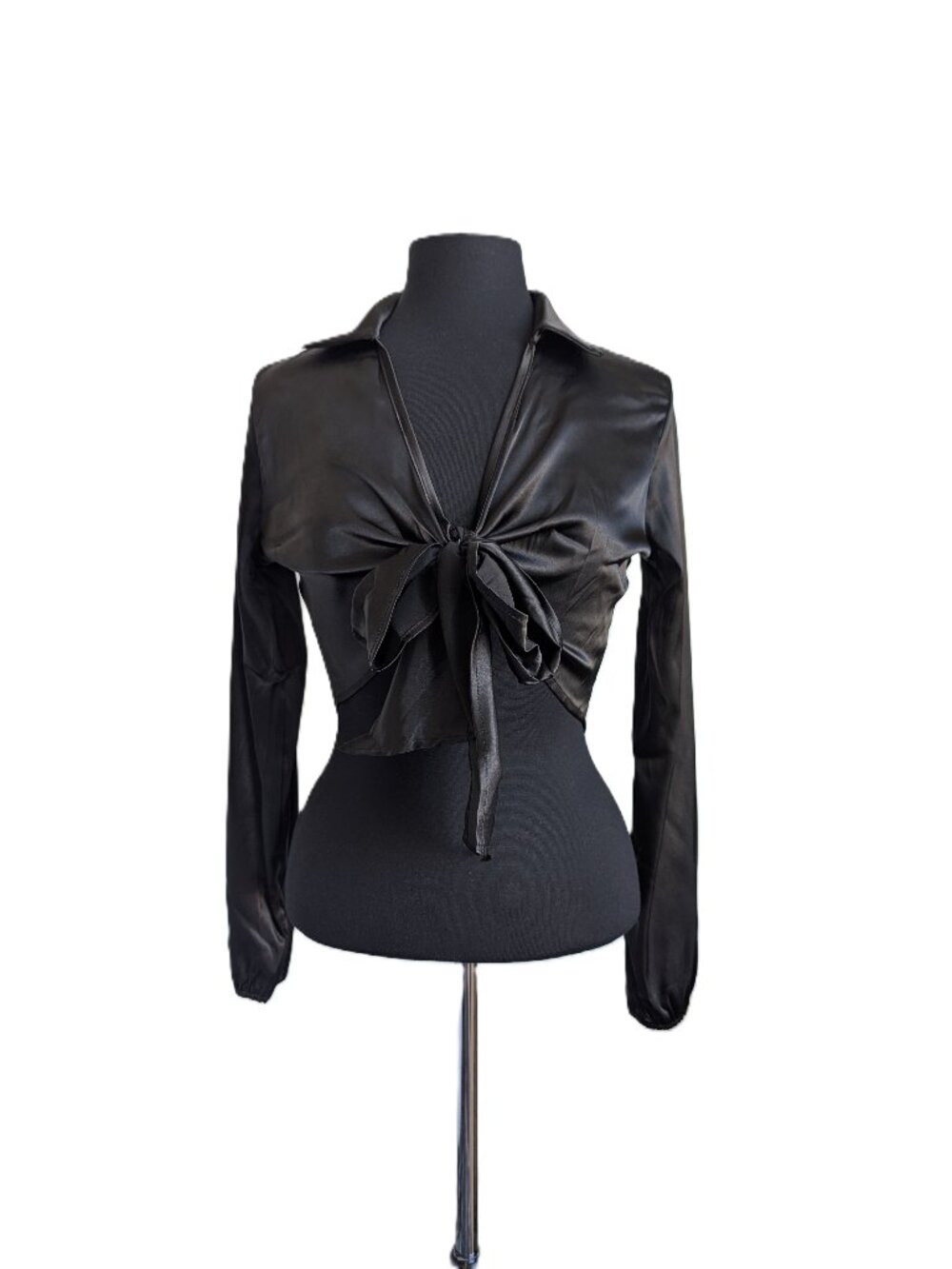 JULIA BY LOVE J Black Satin Tie Front Bow Blouse | Small